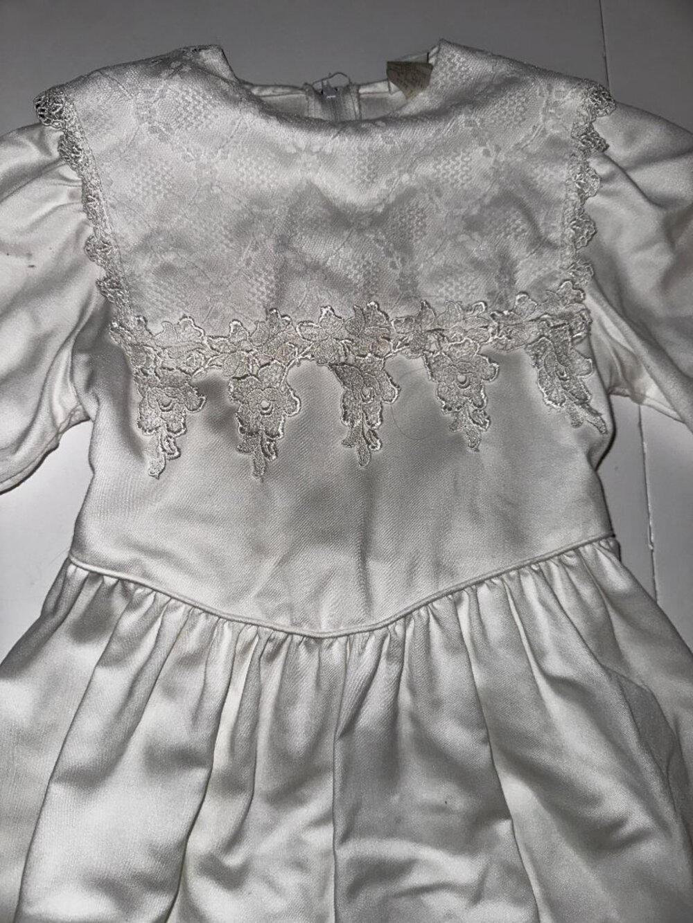 Vintage Girls All White Dress By Peaches N Cream Size 7 LACE COLLAR poof sleeves - Picture 2 of 5